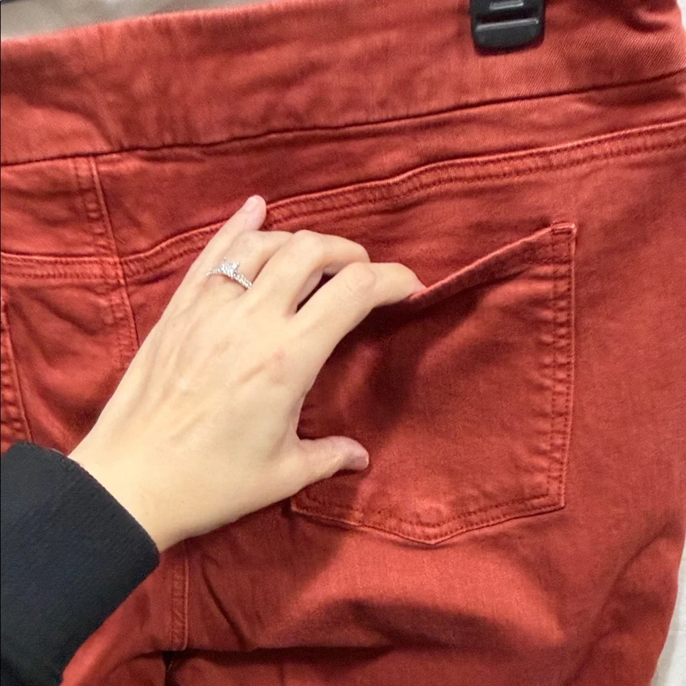 NWOT Chico's Glittery Red Cropped Jeans - Picture 8 of 11